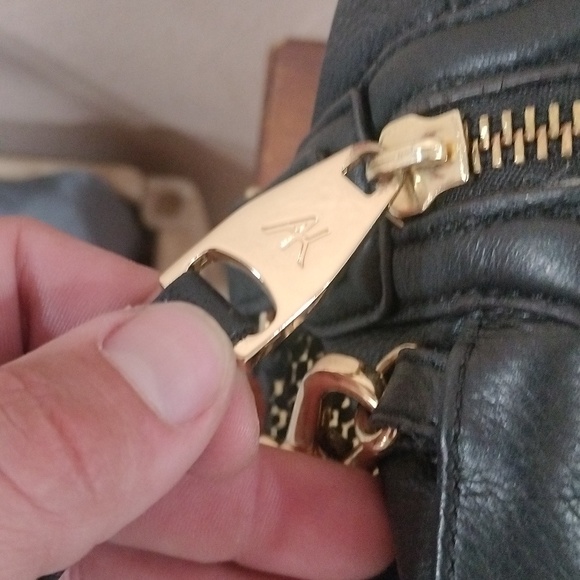 Aimee Kestenberg Black and gold satchel bag. - Picture 8 of 16